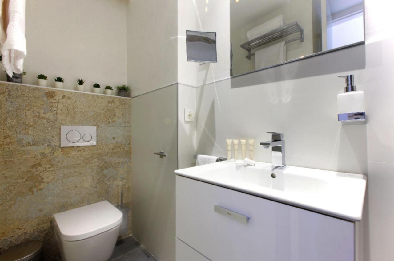 Precioso Apartamento Con Vistas Al Mar Y Piscinas Benalmádena Exterior foto